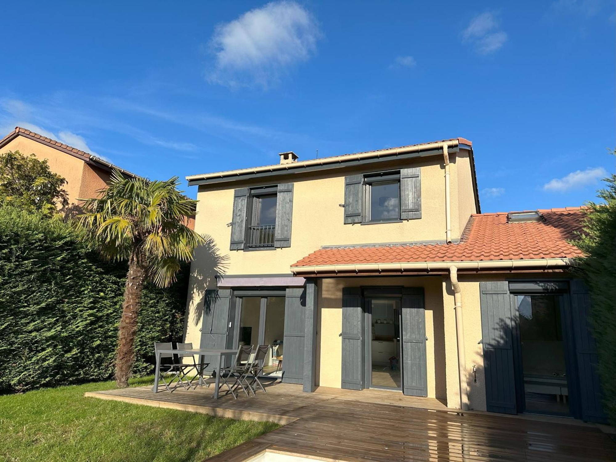Sunny House - Villa 4 Chambres - Saint Genis Les Ollieres Saint-Genis-les-Ollières Exterior foto