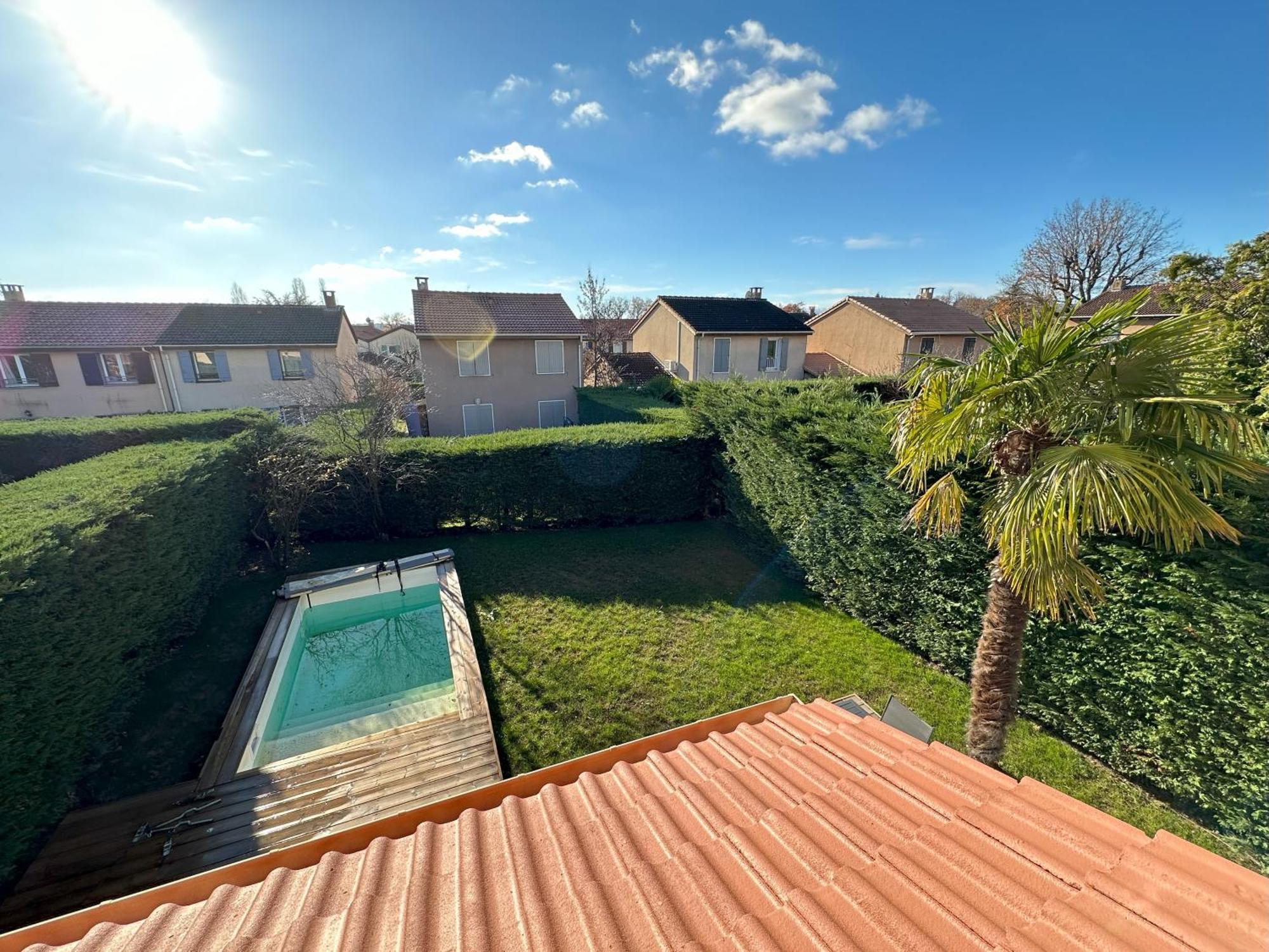 Sunny House - Villa 4 Chambres - Saint Genis Les Ollieres Saint-Genis-les-Ollières Exterior foto
