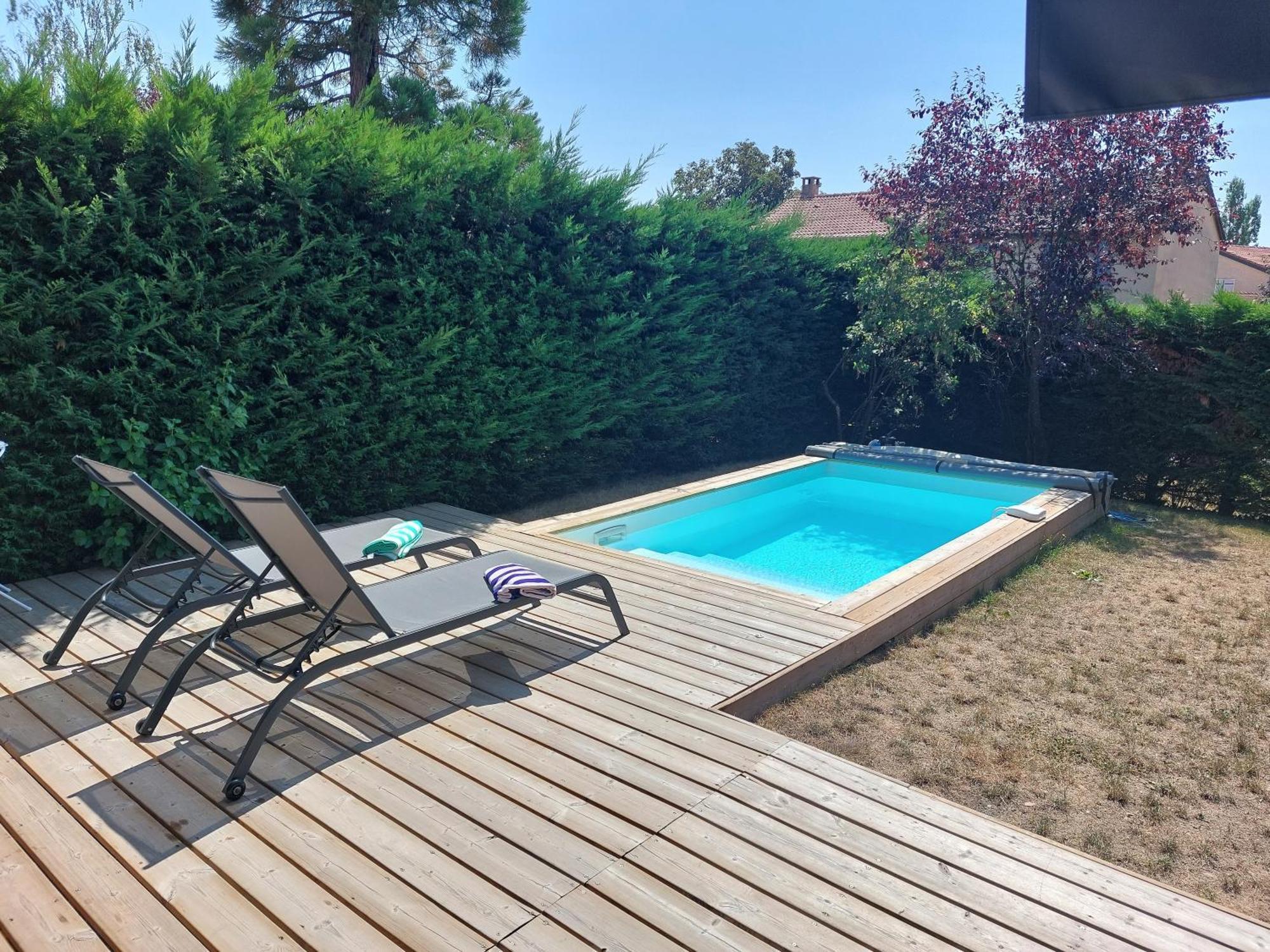 Sunny House - Villa 4 Chambres - Saint Genis Les Ollieres Saint-Genis-les-Ollières Exterior foto